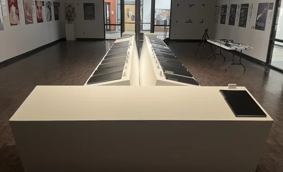 ARTS-4396 Notification: Extra pedestals for displaying the additional ten portfolio folders